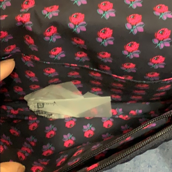 Vera Bradley crossbody - Picture 11 of 12